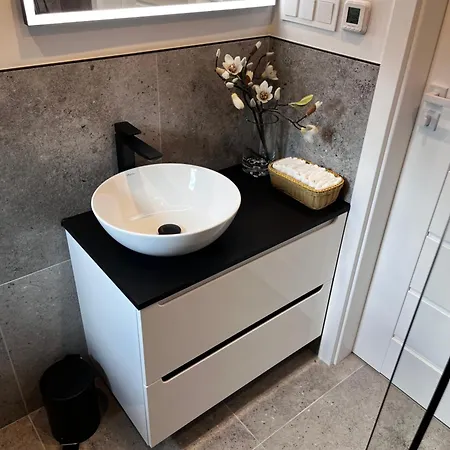 Apartment White Jelenia Gora